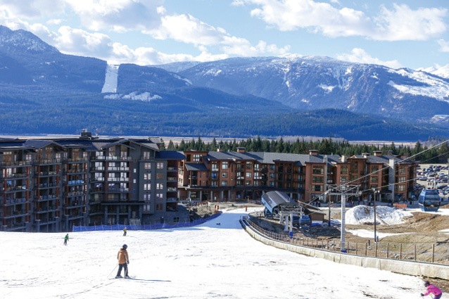 Ski directly to Sutton Place Hotel.