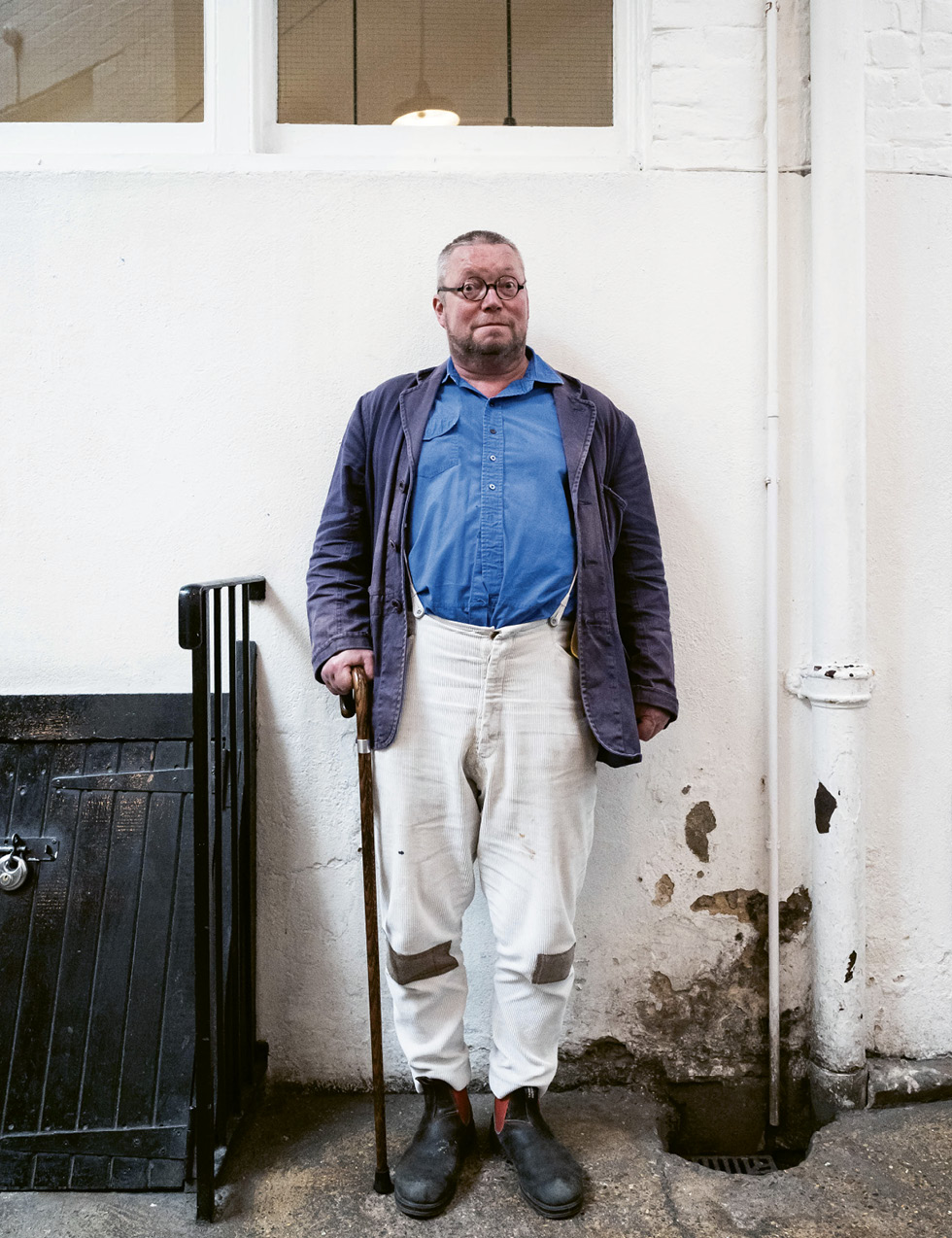 “Nature writes your menu, and you should follow” is an adage of chef Fergus Henderson, the author of foodie classic The Whole Beast: Nose to Tail Cooking (Ecco, March 2004) who founded the restaurant in a former smokehouse in 1994 with winemaker Trevor Gulliver